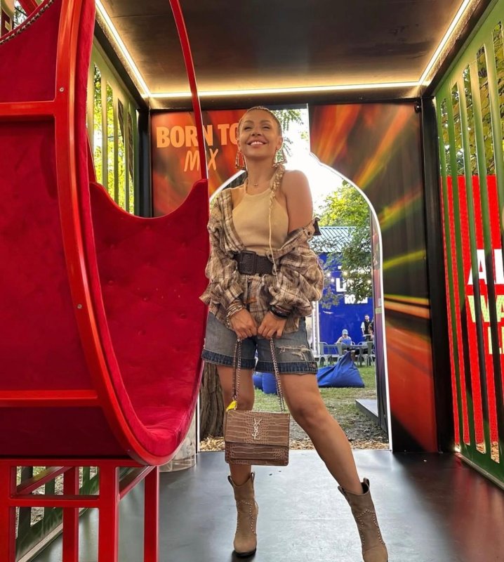 Born to Mix, Ready to Shine: The ABSOLUT Festival Experience 